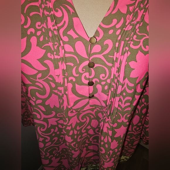 Banana Republic NWT V-neck Pink & Green Women's Pullover Blouse 3/4 Sleeves Sz M - Picture 8 of 9